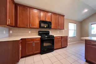 25826 Chapman Falls Dr, Richmond, TX 77406 - Photo 10