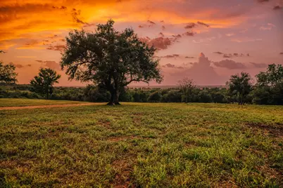 11755 Puddin Ln, Washington, TX 77880 - Photo 6