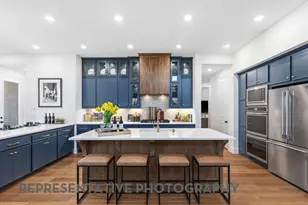 12015 Lk Vw Blvd, Mont Belvieu, TX 77523 - Photo 2