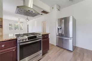1012 Fulton Ave, San Antonio, TX 78201 - Photo 32