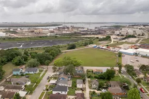 3420 Michigan St, Baytown, TX 77520 - Photo 12