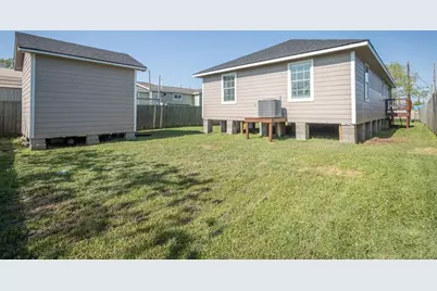 725 10th Street, Dickinson, TX 77539 - Photo 28