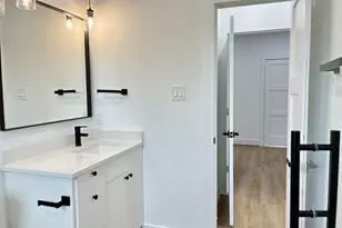 1404 E 31st St, Houston, TX 77022 - Photo 20