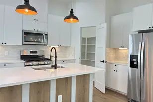 1404 E 31st St, Houston, TX 77022 - Photo 10