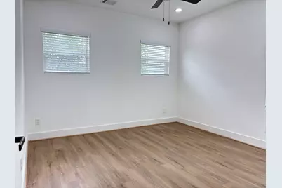 1404 E 31st Street, Houston, TX 77022 - Photo 12