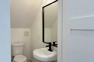 1404 E 31st St, Houston, TX 77022 - Photo 8