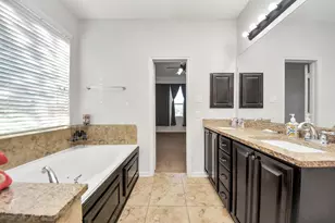 2870 Ginger Cove Ln, Dickinson, TX 77539 - Photo 36