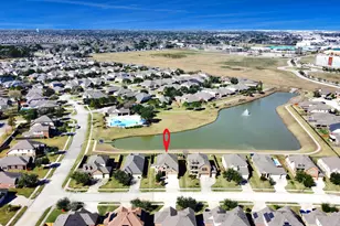 2870 Ginger Cove Ln, Dickinson, TX 77539 - Photo 8