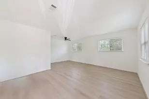 700 Lyle W Ave, Cleveland, TX 77327 - Photo 12