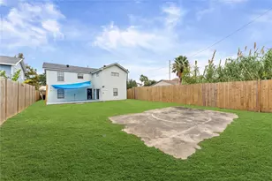 1901 Bayou Homes Dr, Galveston, TX 77551 - Photo 38