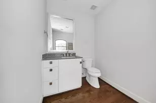 1608 Nevada St, Houston, TX 77006 - Photo 12