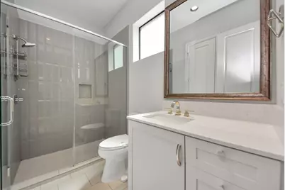 1608 Nevada Street #C, Houston, TX 77006 - Photo 6