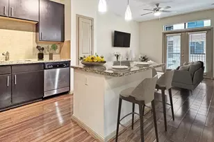 2700 Brazos St, Houston, TX 77006 - Photo 4