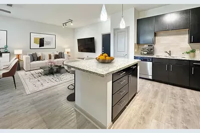 2700 Brazos Street #4412, Houston, TX 77006 - Photo 2