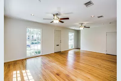 2250 W Main Street, Houston, TX 77098 - Photo 8