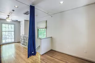 2250 W Main St, Houston, TX 77098 - Photo 14