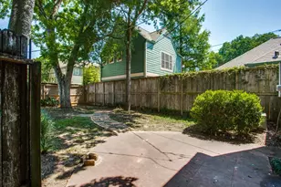 2250 W Main St, Houston, TX 77098 - Photo 22