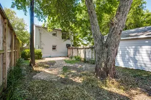 2250 W Main St, Houston, TX 77098 - Photo 24