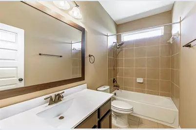4607 Rockton Hills Lane, Sugar Land, TX 77479 - Photo 20