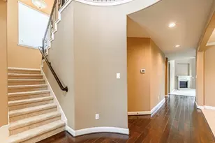 4607 Rockton Hills Ln, Sugar Land, TX 77479 - Photo 2