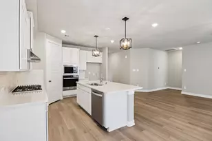 208 Raine Mnr Ct, Montgomery, TX 77316 - Photo 10