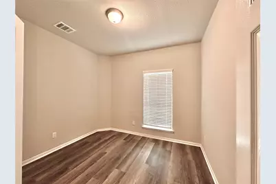 13327 Myrtle Meadows Lane, Houston, TX 77048 - Photo 18