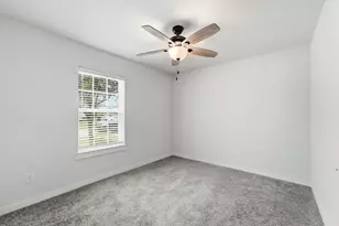 9211 Waldrick Trace Dr, Rosharon, TX 77583 - Photo 2