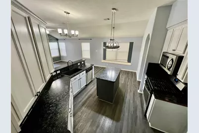 3210 Blue Bonnet Drive, Texas City, TX 77591 - Photo 12