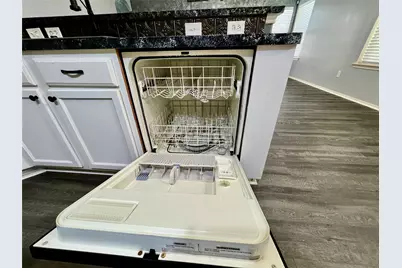 3210 Blue Bonnet Drive, Texas City, TX 77591 - Photo 24