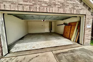 3210 Blue Bonnet Dr, Texas City, TX 77591 - Photo 46