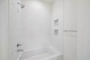 1518 31st St, Galveston, TX 77550 - Photo 38