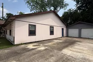 15818 Waverly Dr, Houston, TX 77032 - Photo 2
