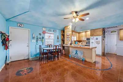 1495 Mabry Street, Gilchrist, TX 77617 - Photo 18