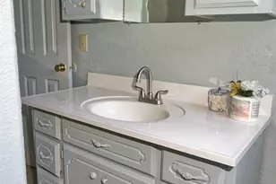 1619 W 8th St, Freeport, TX 77541 - Photo 28