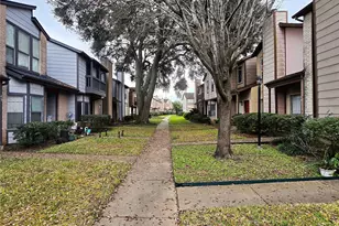 12400 Brookglade Circle, Houston, TX 77099 - Photo 2