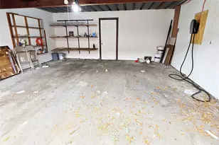 12400 Brookglade Circle, Houston, TX 77099 - Photo 16