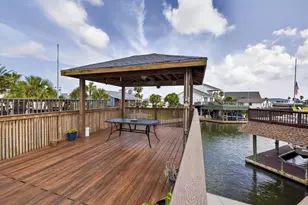 1751 Tiki Dr, Tiki Island, TX 77554 - Photo 30