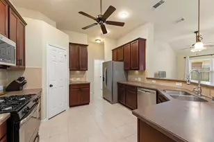 21118 Dusty Glen Ln, Spring, TX 77379 - Photo 8