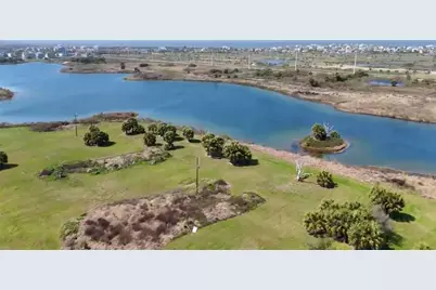 13719 Mutiny Lane, Galveston, TX 77554 - Photo 4