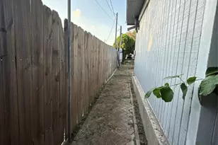 8412 Peekskill Ln, Houston, TX 77075 - Photo 40