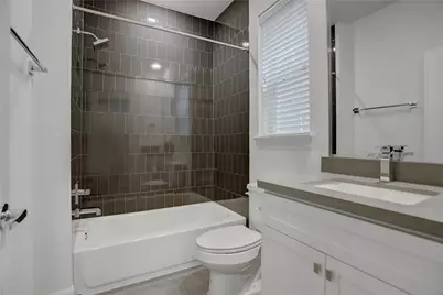 954 W 18th Street, Houston, TX 77008 - Photo 26