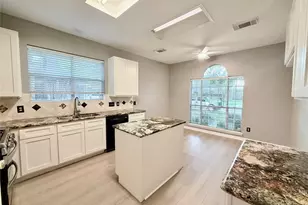 2915 Veva Dr, Pearland, TX 77584 - Photo 12