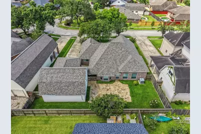 302 Le Doux Oaks, League City, TX 77573 - Photo 24