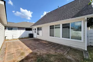 10030 Farrell Dr, Houston, TX 77070 - Photo 24