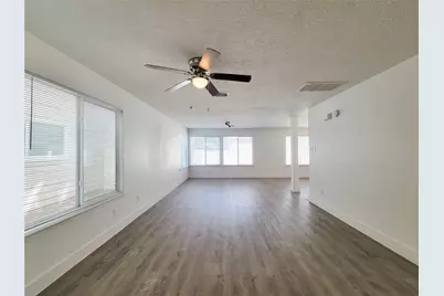 10030 Farrell Drive, Houston, TX 77070 - Photo 4