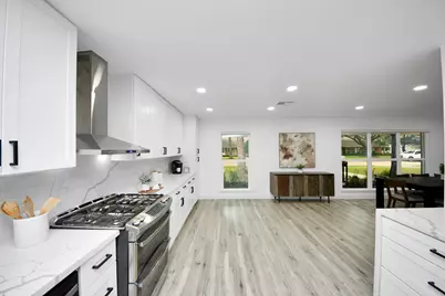 7819 Pagewood Lane, Houston, TX 77063 - Photo 28
