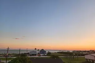 1026 20th St, San Leon, TX 77539 - Photo 34