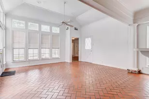 1327 E Vistawood Dr, Houston, TX 77077 - Photo 12