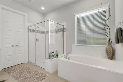 13236 Tracewood Hills Lane, Houston, TX 77044 - Photo 16