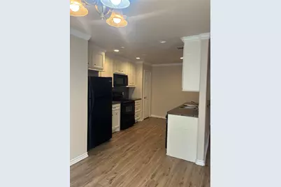 128 Bolero Way, Huntsville, TX 77340 - Photo 2